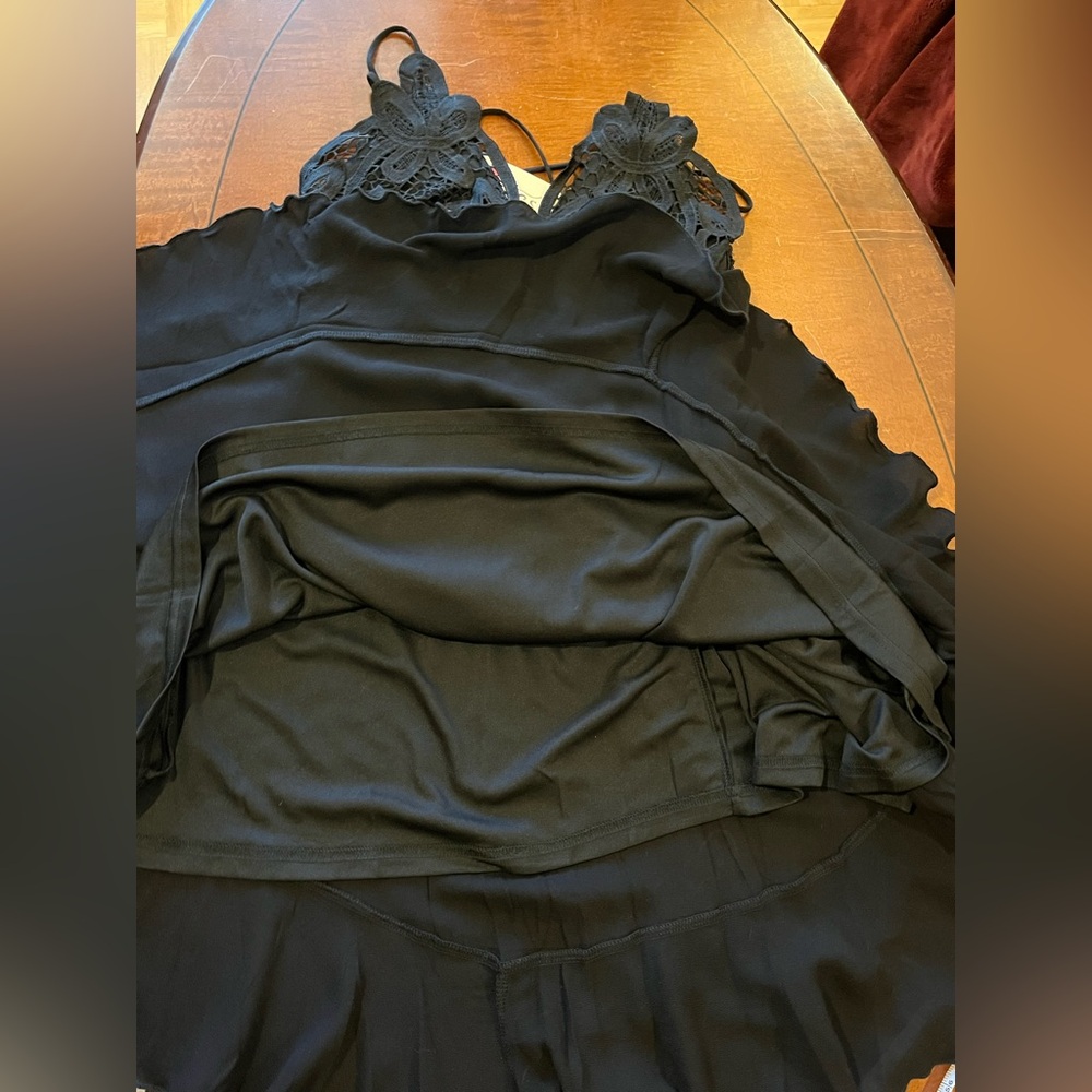 Lace bodice mini black dress. V-neck, A-silhouette skirt, uneven hem. NWT. Sz S - Picture 11 of 16